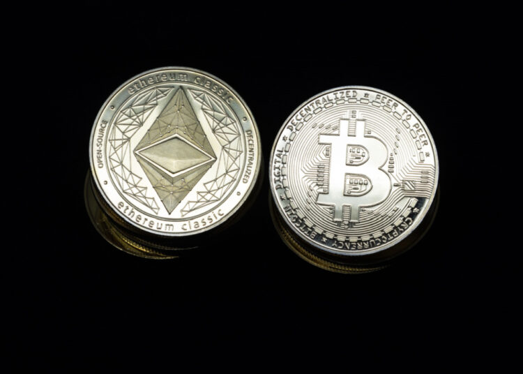 BTC, ETH Continue to Consolidate as USD Strengthens – Market Updates Bitcoin News