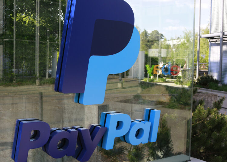 PayPal Halts Stablecoin Project Amid Regulatory Scrutiny