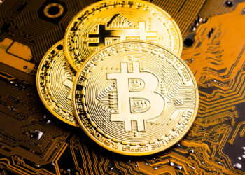 Ark Invest on $1.4M BTC, Possible Julian Assange-Linked File on Bitcoin Blockchain — Week in Review – The Weekly Bitcoin News
