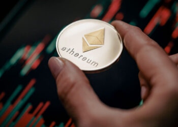 ETH Remains Near $1,700 to Start the Weekend  – Market Updates Bitcoin News