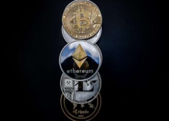 Bitcoin falls to $22,000 and Ethereum to $1,500