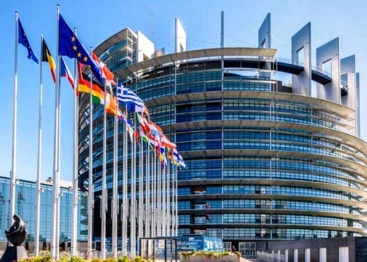 EU Lawmakers Vote to Impose €1,000 Limit on Unidentified Crypto Transactions – Regulation Bitcoin News