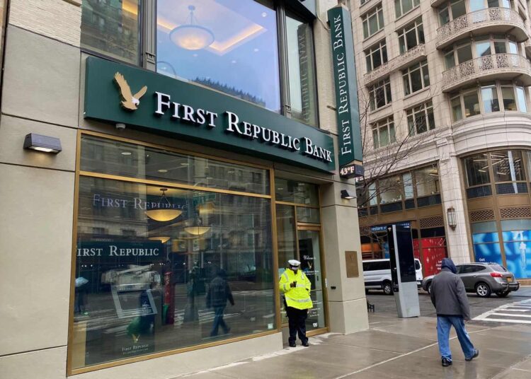 US Banking Crisis Deepens With First Republic Bank in Freefall