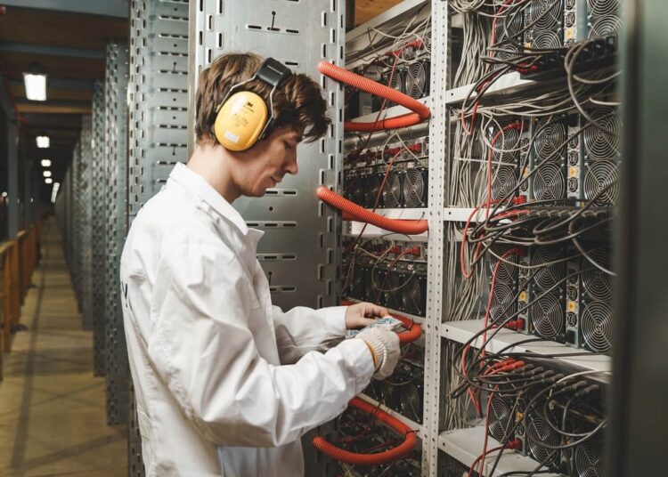 Russia Takes Second Place Rank by Power Capacity in Crypto Mining, Reports – Mining Bitcoin News