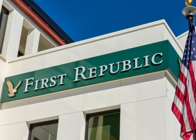 US Government in Talks to Rescue Struggling First Republic Bank, Sources Say – Bitcoin News