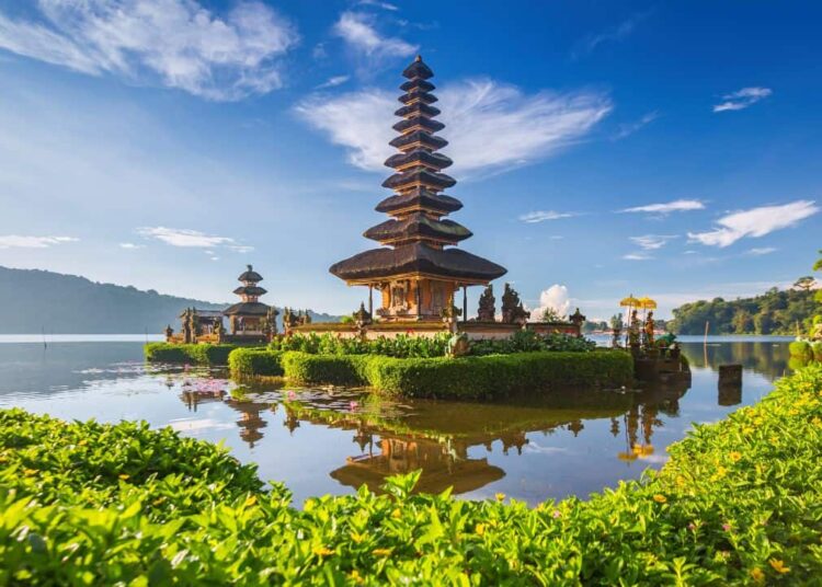 Bali Warns Tourists Against Using Crypto for Payments