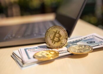 JPMorgan Chase Strategist Predicts Imminent $150 Billion Stock Sell-Off, Bitcoin Price Holds Steady
