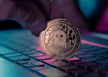 Aave (AAVE) Price Decline Spurs Unprecedented Interest in AI Altcoins InQubeta (QUBE) and Fetch (FET)