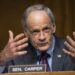US Senator Shorts the US Economy After Calling it Resilient