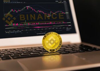 Binance Reportedly Selling $BTC, $BNB Dropping as Retailers Buy More $QUBE