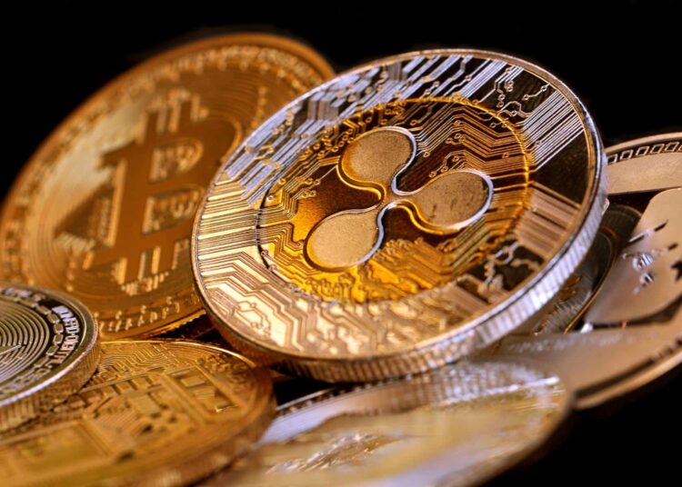 Crypto Alert: FOMC Minutes Trigger Sell Signals for Bitcoin, Ethereum, and Ripple