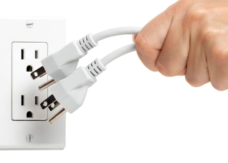 Service Interruptions at Coinbase, Robinhood and Kraken as Bitcoin Soared to $64,000