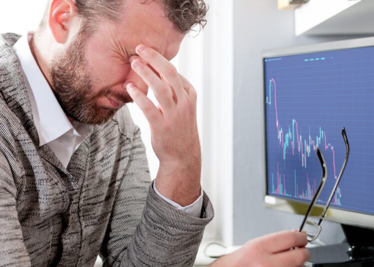 Crypto Markets Experience Minor Setback as Major Coins Dip, While Select Tokens Buck the Trend