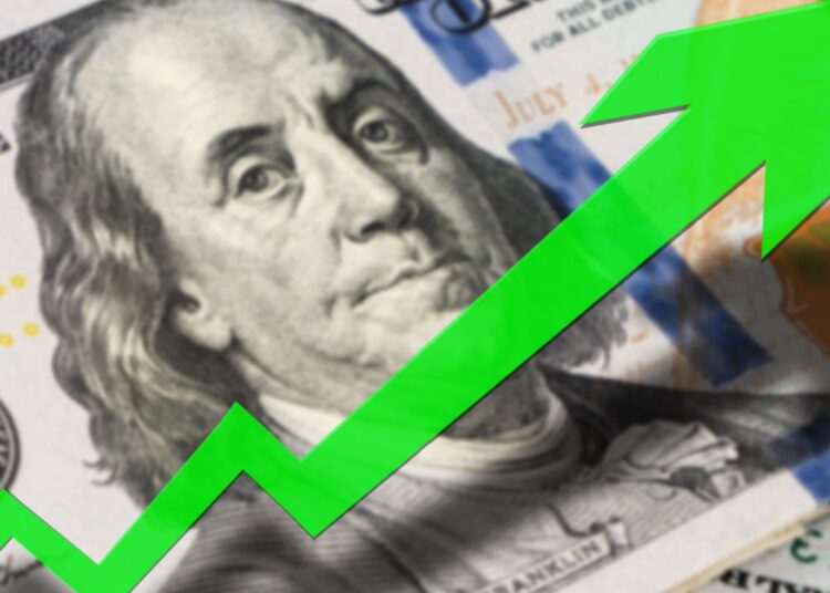 Economist Peter Schiff Says Gold Price Not Rising Fast Enough, Condemns Civil Ruling Against Donald Trump