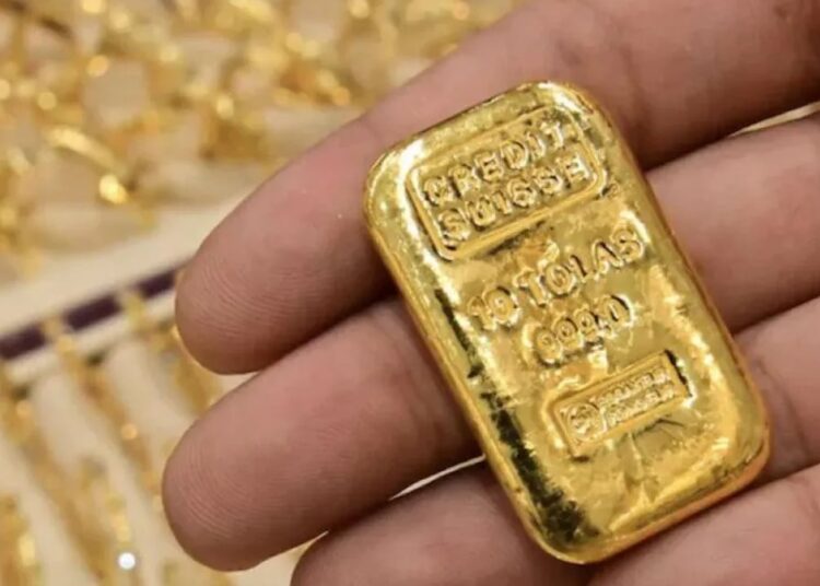 Gold’s Price Surge to Nearly $2,200 Overshadowed by Bitcoin’s ‘Speculative Mania,’ Peter Schiff Claims