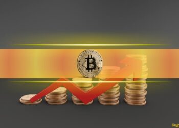 Bitcoin Poised to Enter Lenghty Re-Accumulation Phase as Pullback Hits 18%