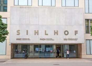 Swiss University Introduces 16-Day Bitcoin Course; Critics Question Exorbitant Fee