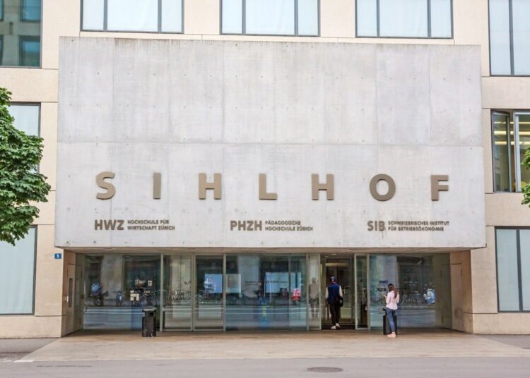 Swiss University Introduces 16-Day Bitcoin Course; Critics Question Exorbitant Fee