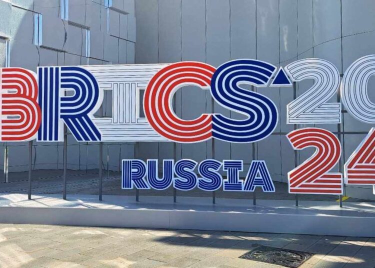BRICS Meeting Highlights Shift to Local Currencies