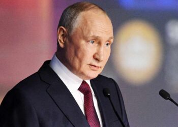 Putin Says US Dollar Dominance Diminishing as Use of ‘Toxic Currencies’ Declines
