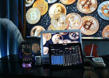 Uncover the Top Crypto Trading App with Social Trading and Community Features