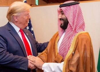 Financial Expert’s Contrarian View: Lower Oil Prices, Weaker US Dollar Under Trump