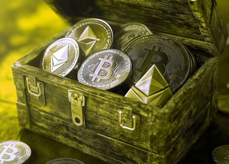 ‘One Last Shakeout’: Trader Says Bitcoin and Ethereum Could Crash Before Altseason Starts – Here Are His Targets
