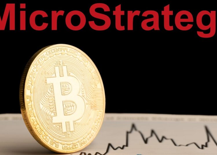 Critics Debate Microstrategy’s High-Stakes Bitcoin Play: Genius or a Ticking Time Bomb?