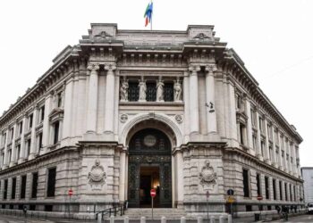 Bank of Italy Calls Bitcoin P2P Services ‘Crime-as-a-Service’ Amidst Growing Acceptance