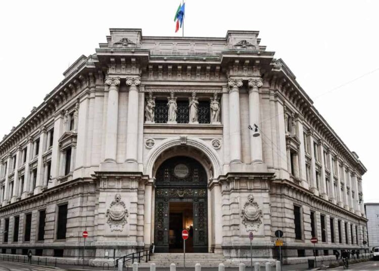 Bank of Italy Calls Bitcoin P2P Services ‘Crime-as-a-Service’ Amidst Growing Acceptance
