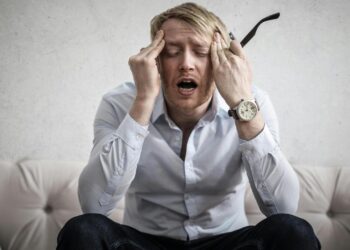 Community Notes Challenges Coinbase’s Response to Account Complaints