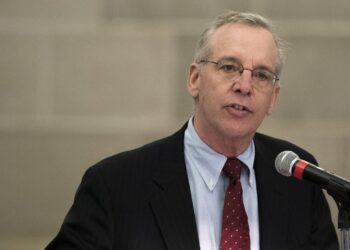 Former Federal Reserve President Says ‘Nothing Good’ Comes From Making BTC a Reserve Currency