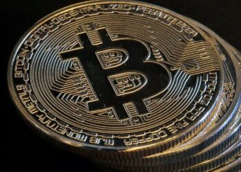 Despite Bitcoin’s 10% Drop, Over $20M in Old Coins Find New Homes