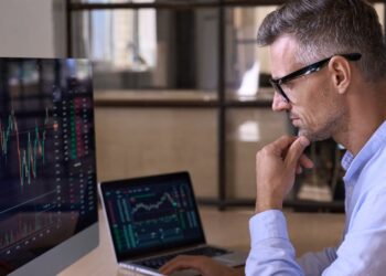 Bitcoin’s Dramatic Fall: $95K Low Sends Shockwaves Through Crypto Markets