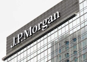 Is JPMorgan Shaping US Policies? Trump’s Alleged Secret Meetings With Jamie Dimon Spark Speculation
