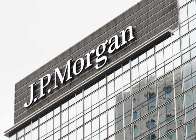 Is JPMorgan Shaping US Policies? Trump’s Alleged Secret Meetings With Jamie Dimon Spark Speculation