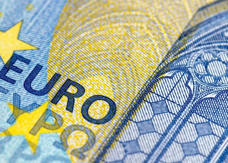 Euro Usage Tanks, Leading Decline Among Currencies on SWIFT Over the Last 10 Years