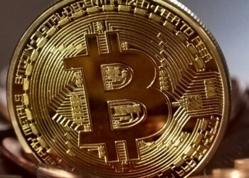Christmas Day Sees Decade-Old Sleeping Bitcoin Wallets Come Back to Life