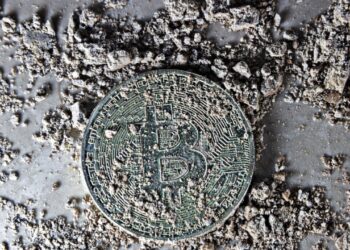 Dust Worth Millions: Coinbase Executive Identifies Ross Ulbricht-Linked Wallets Containing 430 Bitcoin