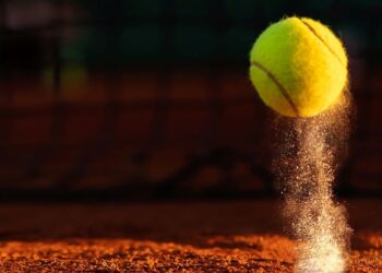 Bitcoin Rebounds Slightly as Market Sentiment Remains Mixed