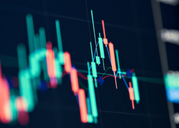 Global Crypto Markets Exhibit Steady Pulse Amid Narrow Gains