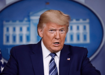Trump Announces 25% Tariffs on EU Imports, Bitcoin Slides Under $84K