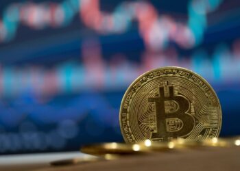 Mexican Billionaire Ricardo Salinas: Investing in Real Estate Is ‘Bullshit,’ Buy Bitcoin Instead