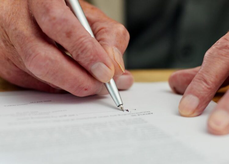 Binance’s CZ Calls for ‘Will Function’ on Every Crypto Platform