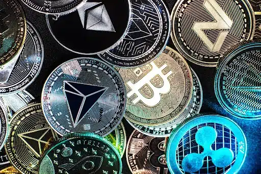 FARTCOIN SPX TAO HYPE & ICP Leads the Top Crypto Gainers