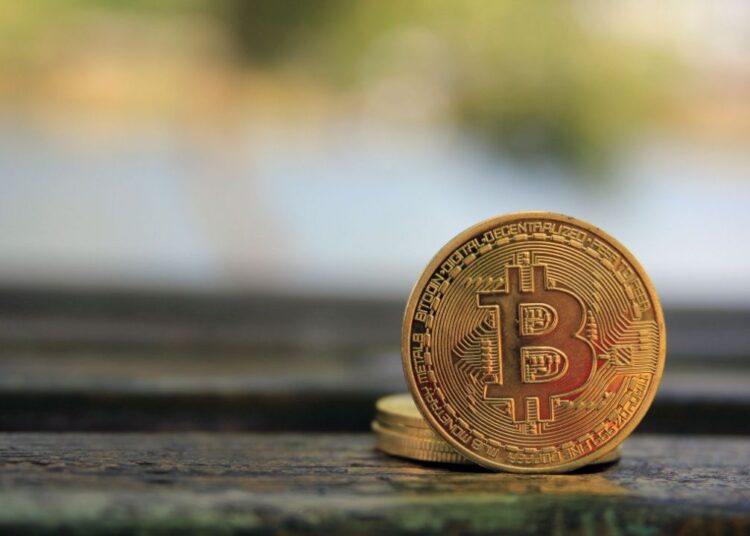 Bitcoin ETFs Hit 8-Day Streak With $297 Million Inflow as Ether ETFs Extend Winning Run