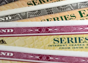 Tokenized Treasury Frenzy Fizzles With Stunning $800M Weekly Drop