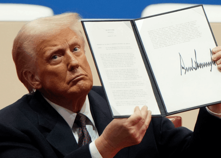 Trump Bans Debanking, Citing ‘Digital Asset Industry’ Targeting