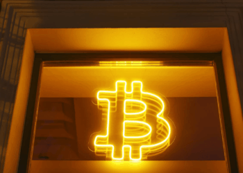 Bitcoin Price Watch: Consolidation Signals a Big Move Ahead