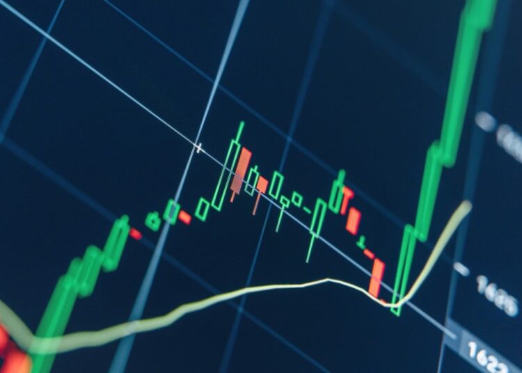 Crypto ETFs Dominate Institutional Portfolios Amid Record-Breaking Demand